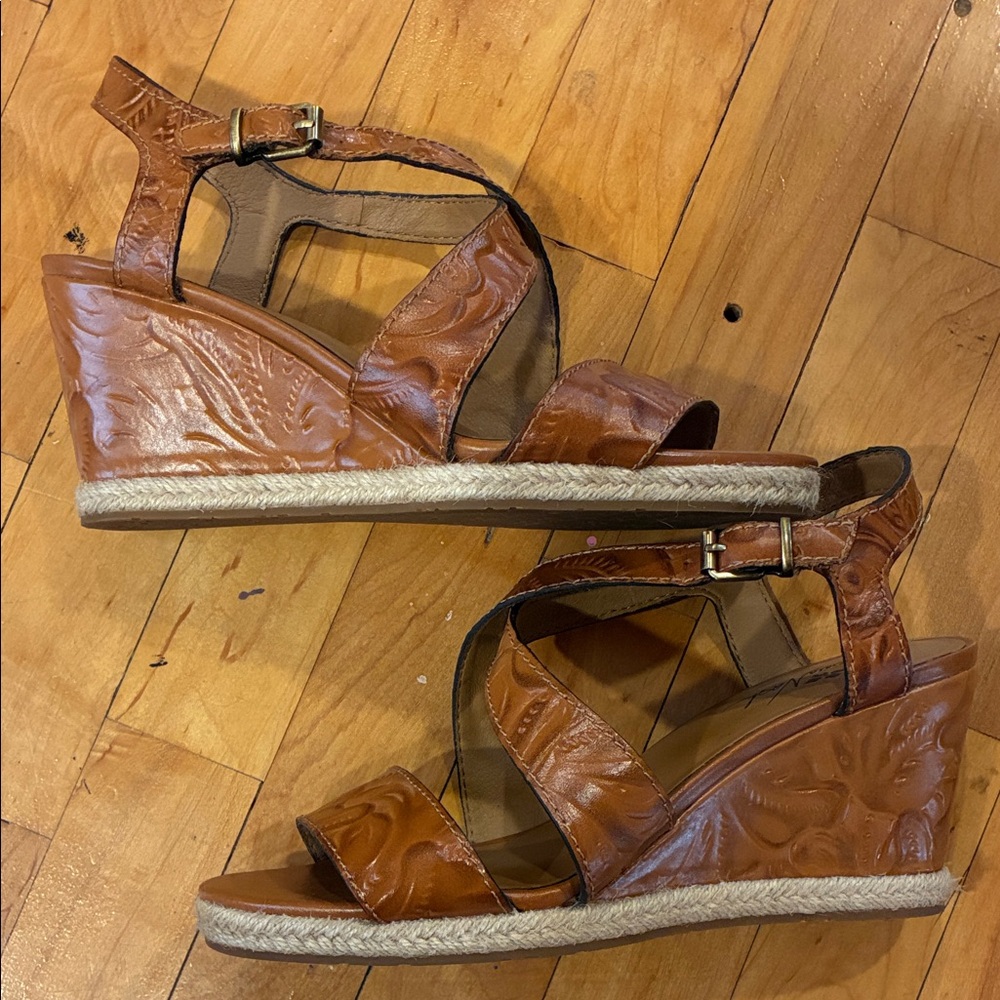 Patricia Nash Brown Leather Wedges - Picture 7 of 8